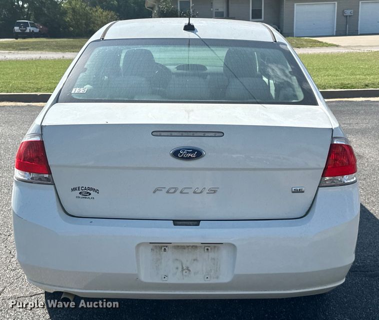 image for item DX1250 2010 Ford Focus 