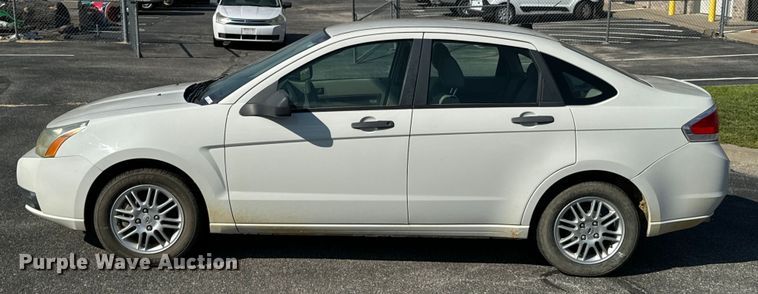 image for item DX1250 2010 Ford Focus 