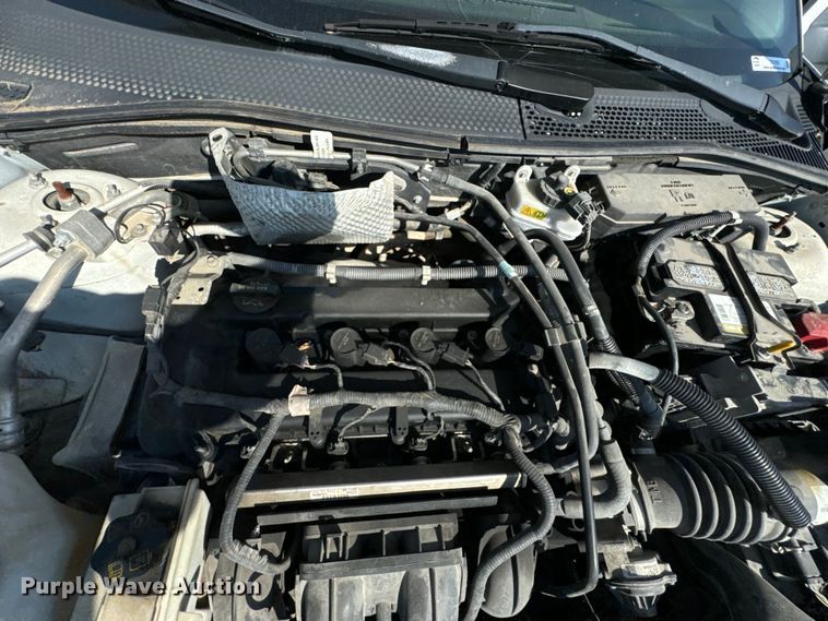 image for item DX1250 2010 Ford Focus 