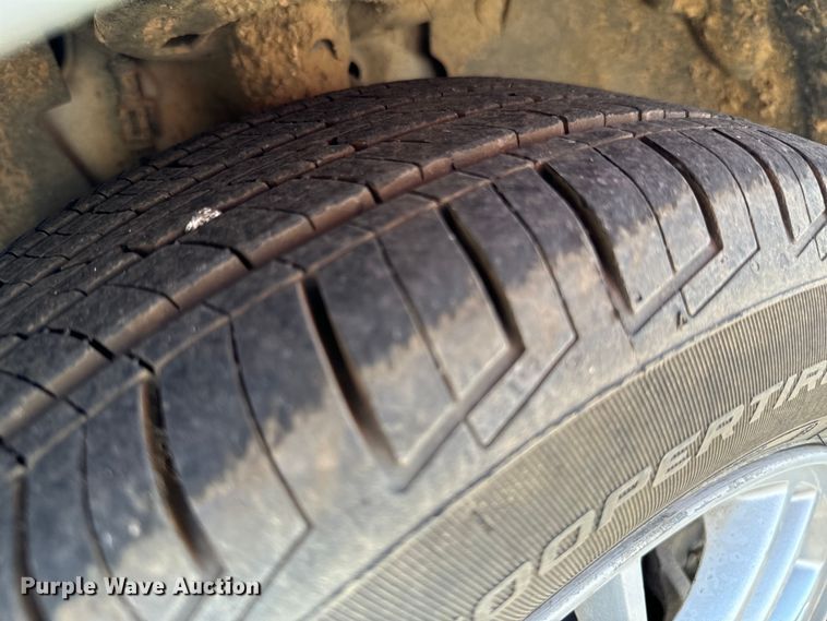 image for item DX1250 2010 Ford Focus 