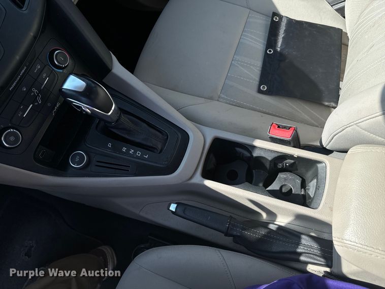 image for item DX1251 2015 Ford Focus 