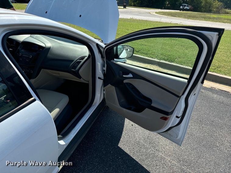 image for item DX1251 2015 Ford Focus 