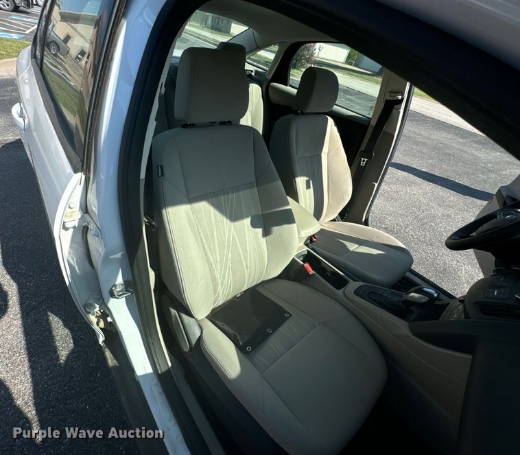 image for item DX1251 2015 Ford Focus 