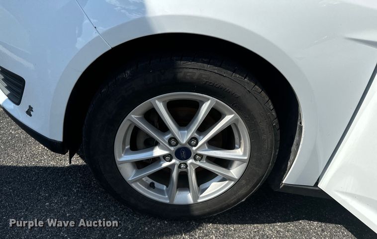 image for item DX1251 2015 Ford Focus 