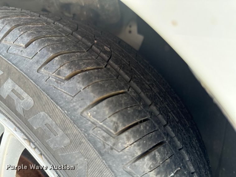 image for item DX1252 2008 Ford Focus 