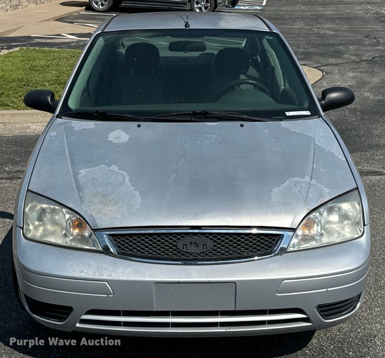 image for item DX1253 2005 Ford Focus 