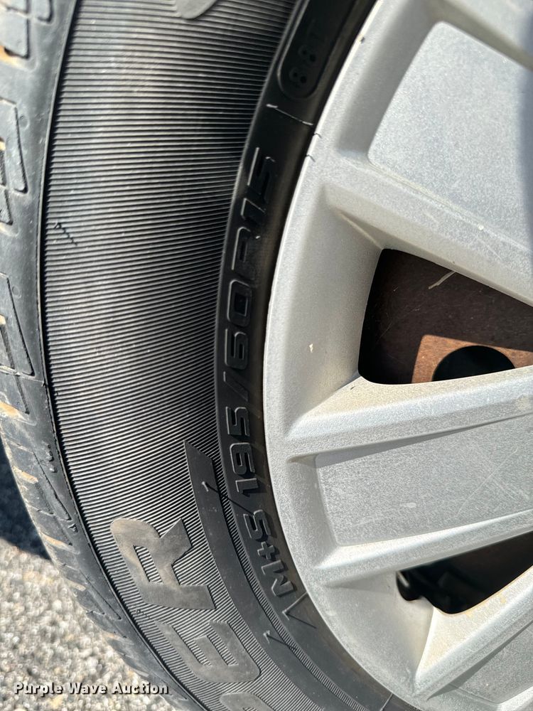 image for item DX1253 2005 Ford Focus 