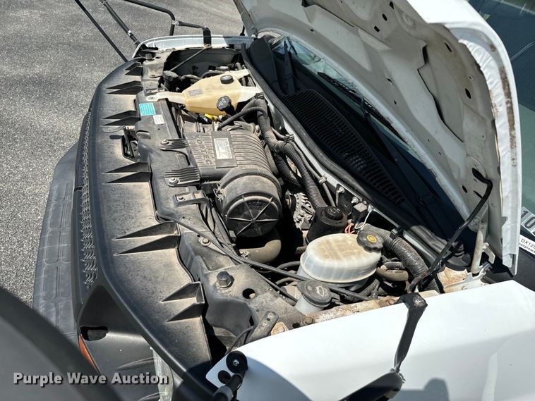 image for item DX1255 2009 Chevrolet Express 3500 shuttle bus