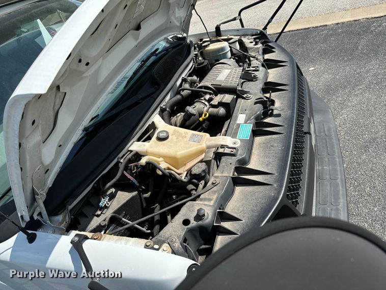 image for item DX1255 2009 Chevrolet Express 3500 shuttle bus