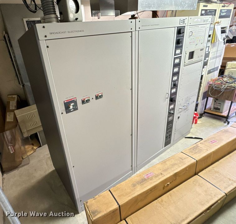 image for item DX1282 Broadcast Electronics FM35T FM transmitter