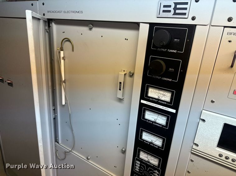 image for item DX1282 Broadcast Electronics FM35T FM transmitter