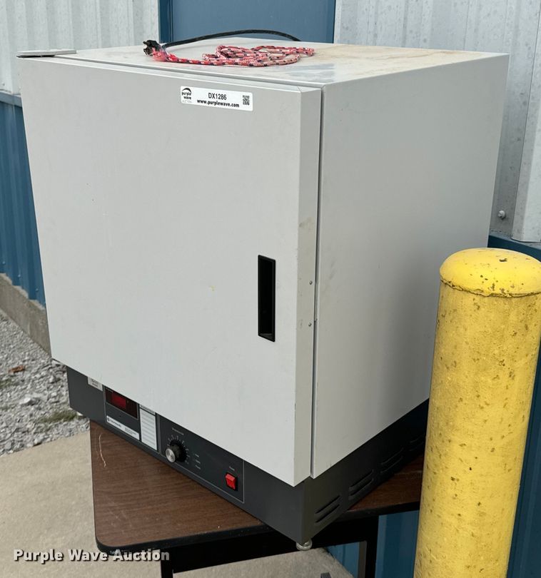 image for item DX1286 Fisher Scientific 655D incubator