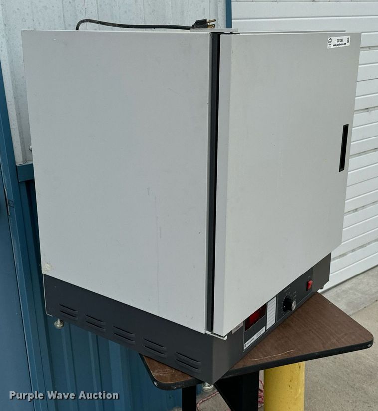 image for item DX1286 Fisher Scientific 655D incubator