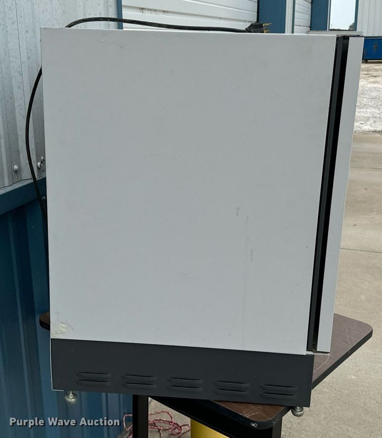 image for item DX1286 Fisher Scientific 655D incubator