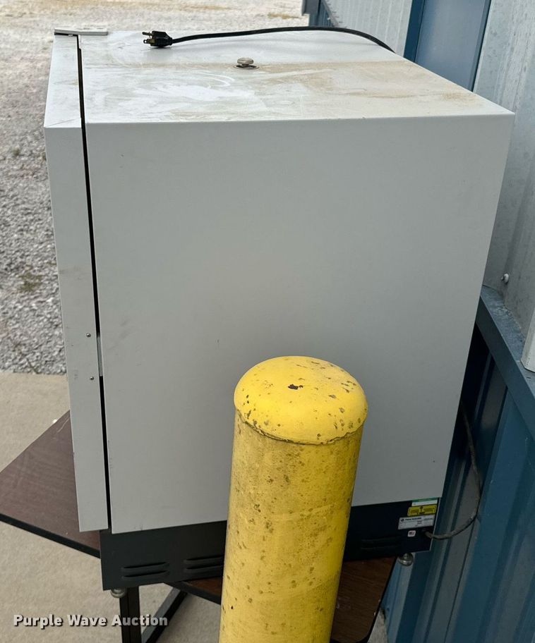 image for item DX1286 Fisher Scientific 655D incubator