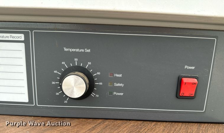 image for item DX1286 Fisher Scientific 655D incubator