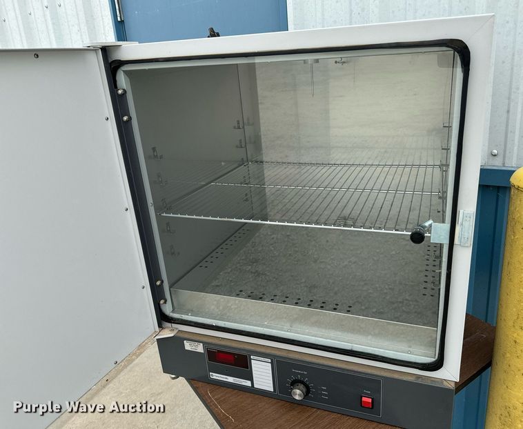 image for item DX1286 Fisher Scientific 655D incubator