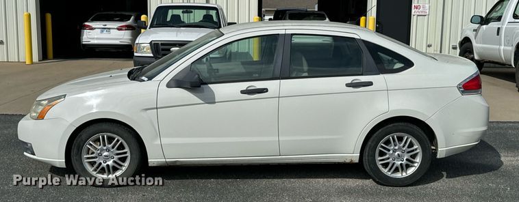 image for item DX1289 2009 Ford Focus SE 