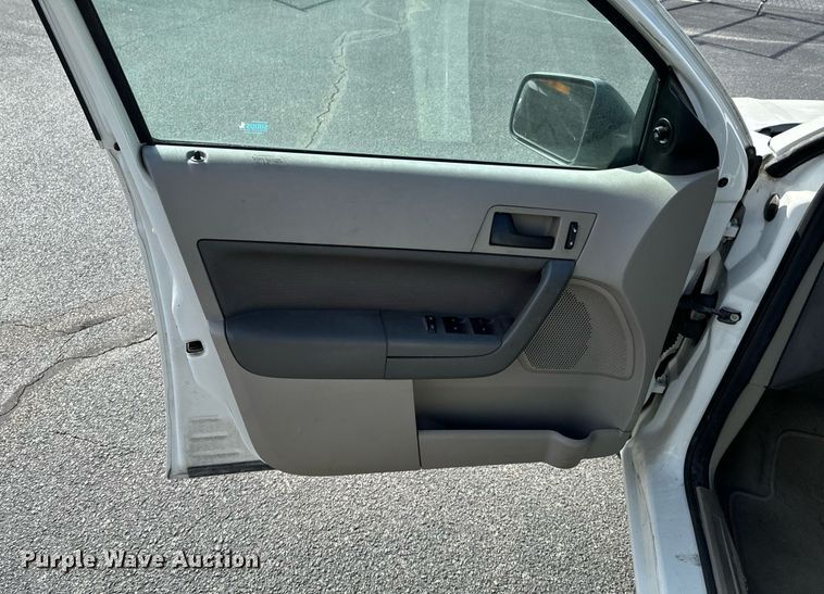 image for item DX1289 2009 Ford Focus SE 