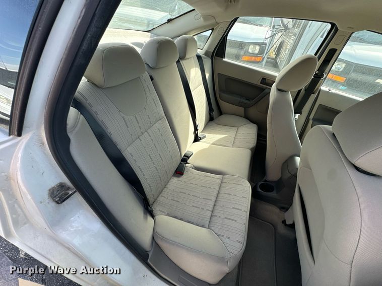 image for item DX1289 2009 Ford Focus SE 