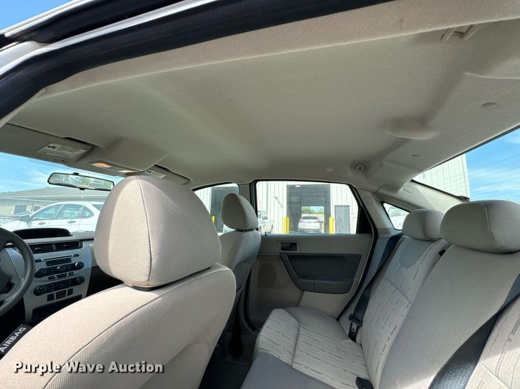 image for item DX1289 2009 Ford Focus SE 