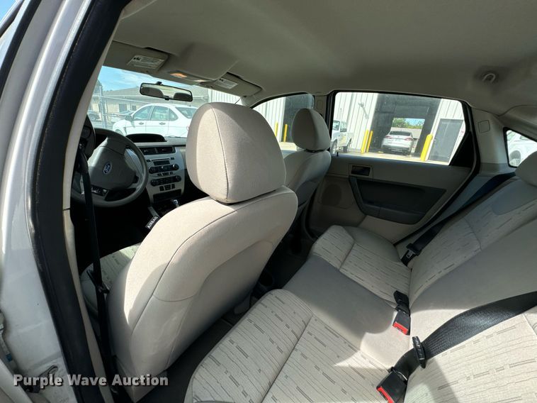 image for item DX1289 2009 Ford Focus SE 