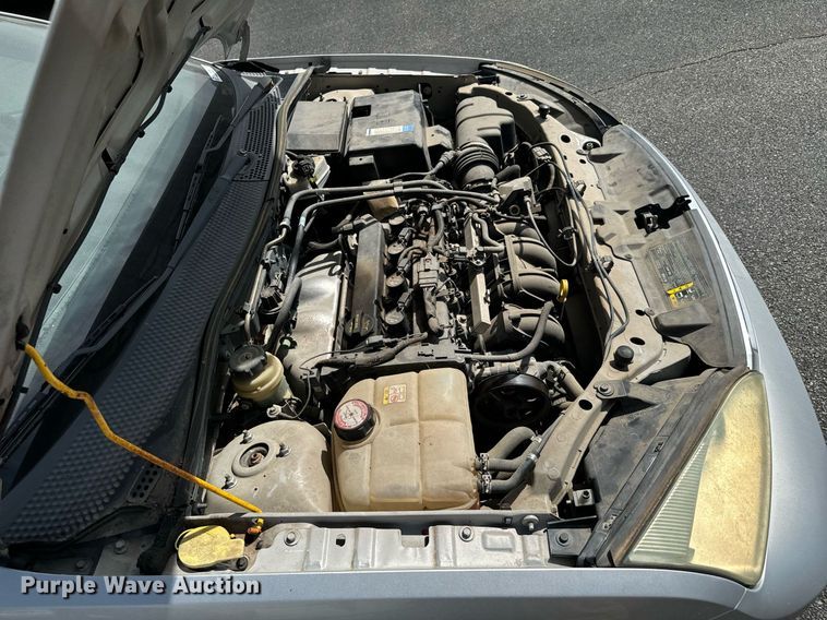 image for item DX1290 2005 Ford Focus ZX3 SE 