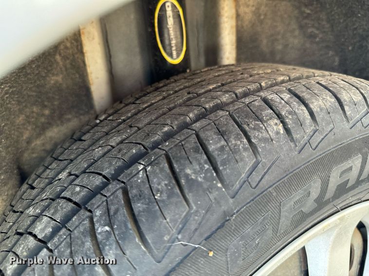 image for item DX1290 2005 Ford Focus ZX3 SE 