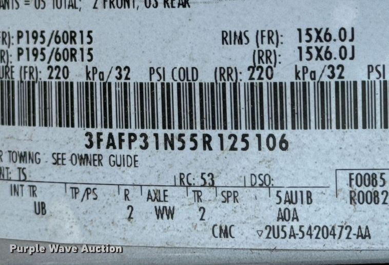 image for item DX1290 2005 Ford Focus ZX3 SE 