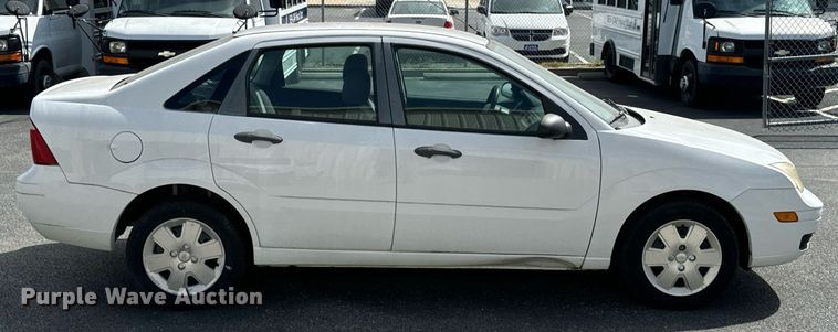 image for item DX1291 2007 Ford Focus SE 