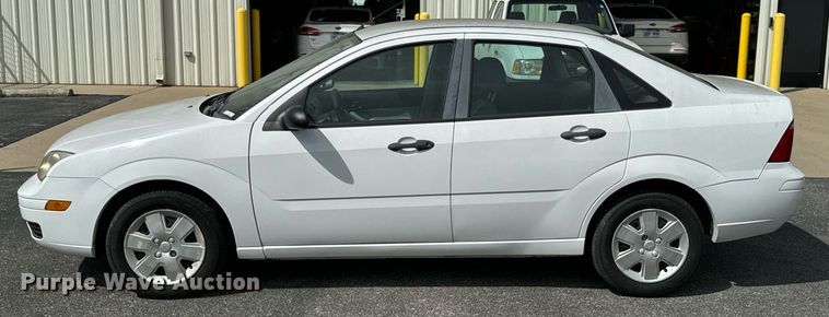 image for item DX1291 2007 Ford Focus SE 