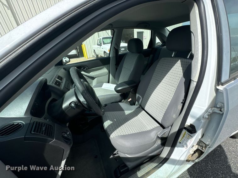 image for item DX1291 2007 Ford Focus SE 