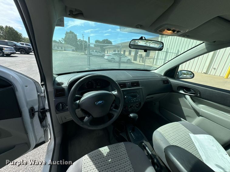 image for item DX1291 2007 Ford Focus SE 