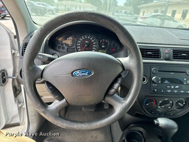 image for item DX1291 2007 Ford Focus SE 