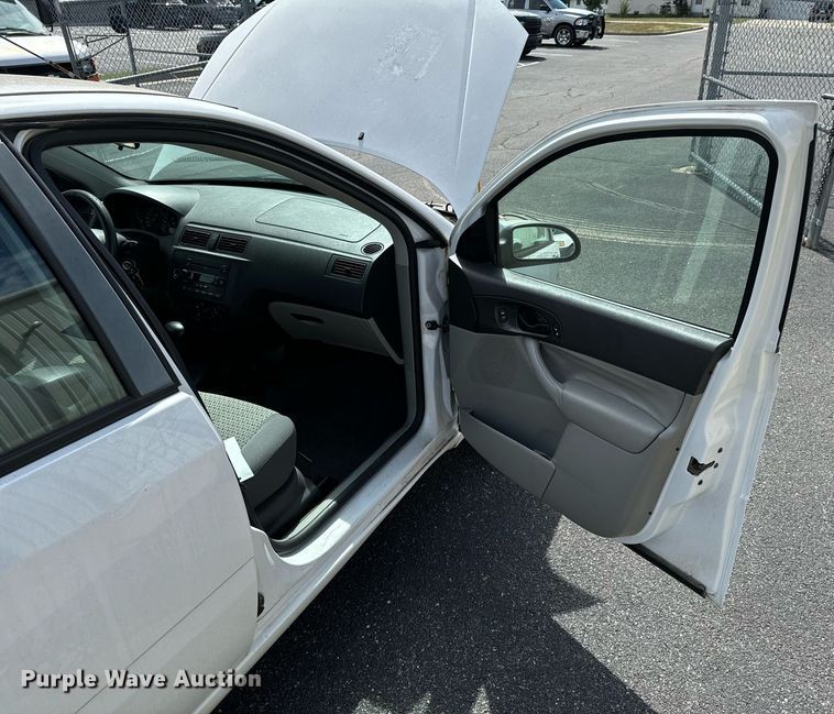 image for item DX1291 2007 Ford Focus SE 