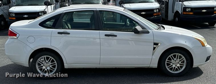 image for item DX1292 2008 Ford Focus SE 