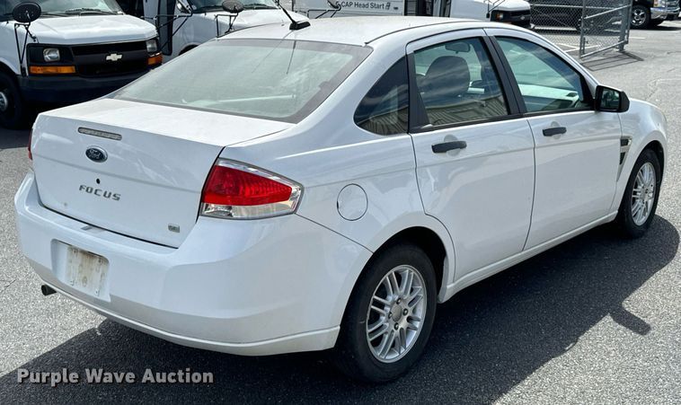image for item DX1292 2008 Ford Focus SE 