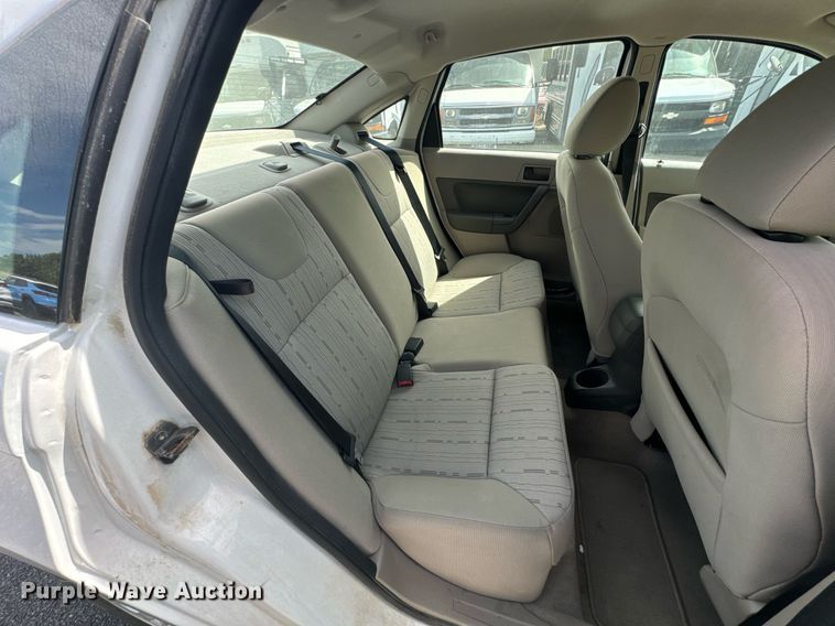 image for item DX1292 2008 Ford Focus SE 