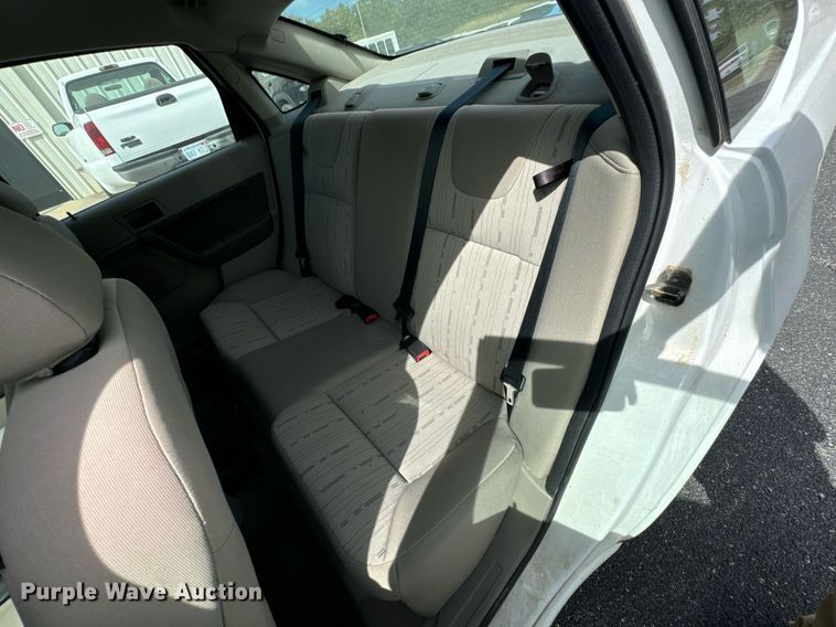 image for item DX1292 2008 Ford Focus SE 