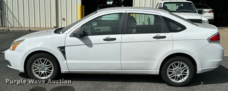 image for item DX1293 2008 Ford Focus SE 