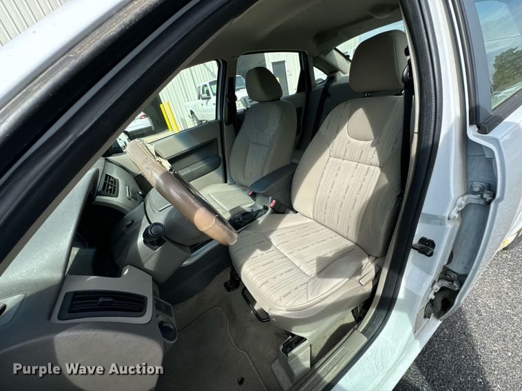 image for item DX1294 2008 Ford Focus SE 