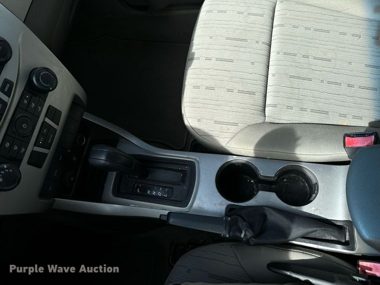 image for item DX1294 2008 Ford Focus SE 