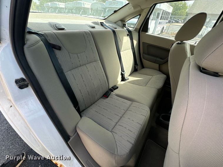 image for item DX1294 2008 Ford Focus SE 