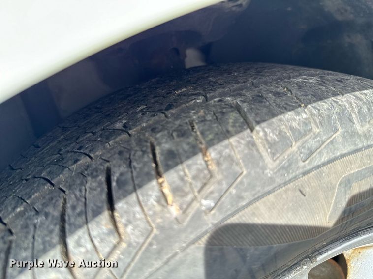 image for item DX1294 2008 Ford Focus SE 