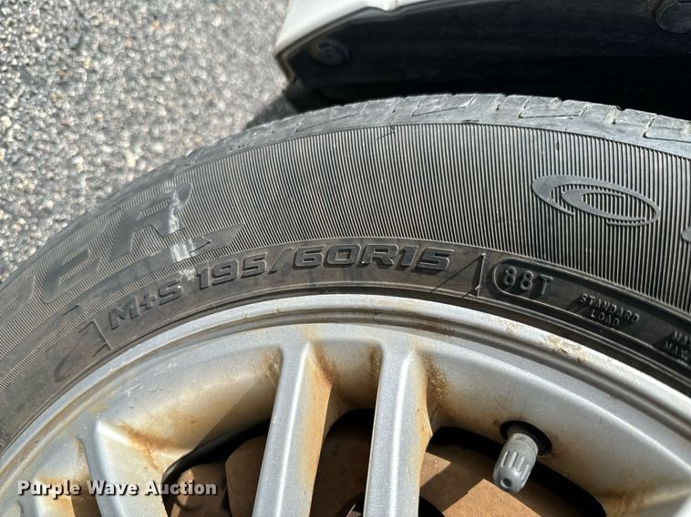 image for item DX1294 2008 Ford Focus SE 