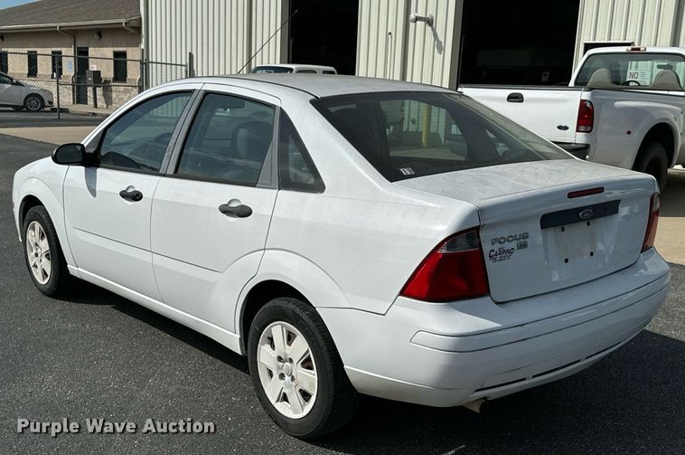 image for item DX1295 2007 Ford  Focus SE 
