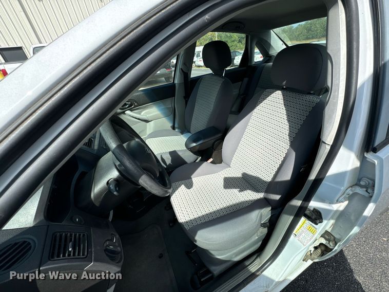 image for item DX1295 2007 Ford  Focus SE 
