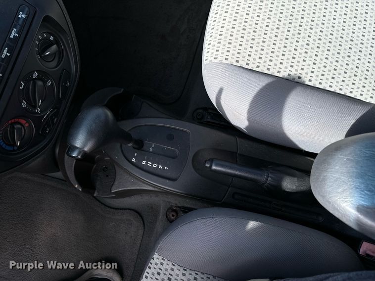 image for item DX1295 2007 Ford  Focus SE 