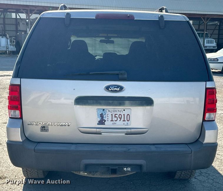 image for item DX1315 2006 Ford Expedition SUV