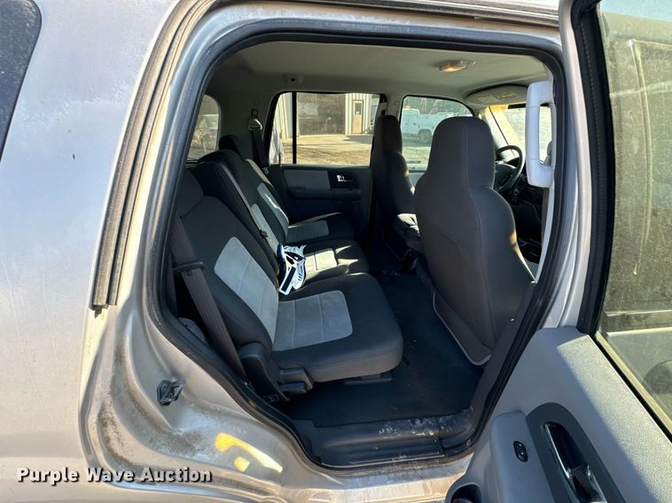 image for item DX1315 2006 Ford Expedition SUV